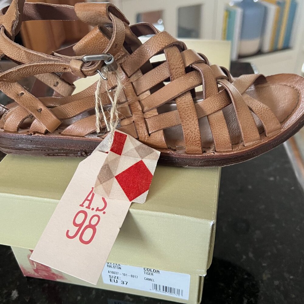 A.S.98 Camel Tiger Sandals EU 37 NIB